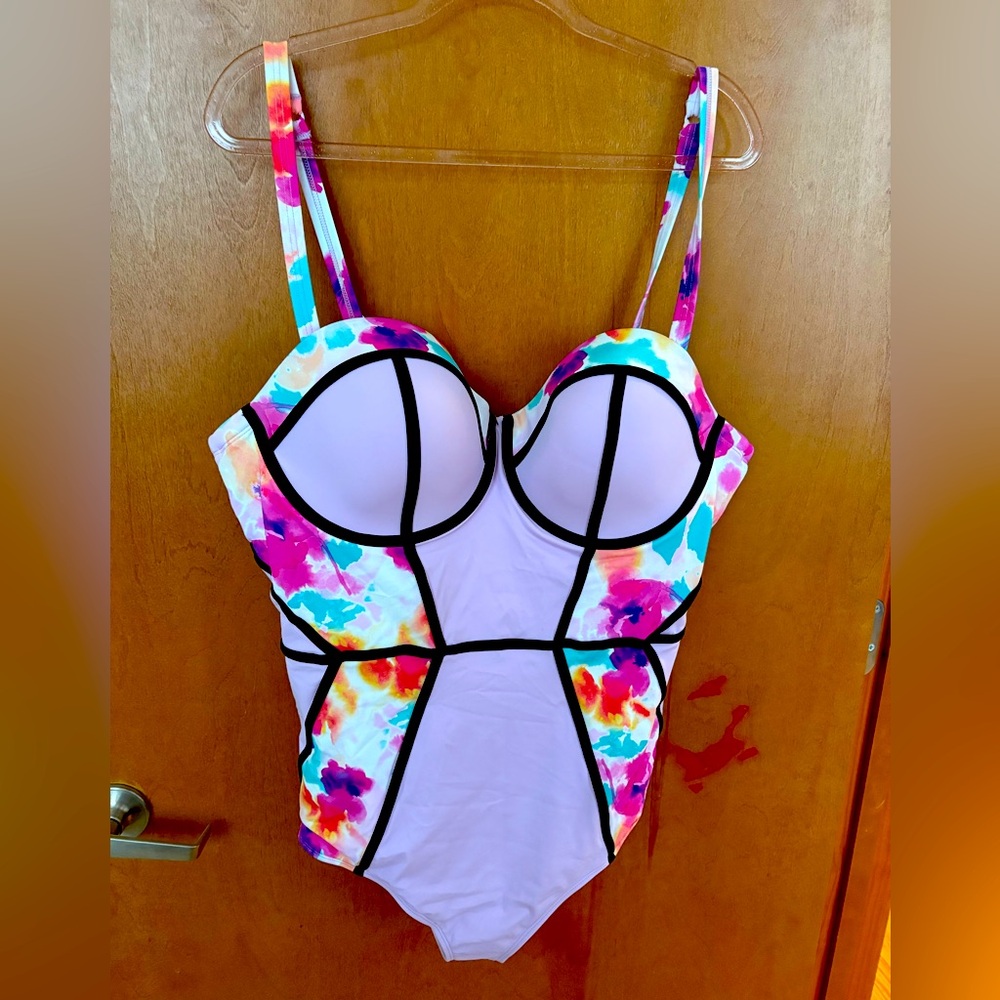 New w/out Tags Torrid Lavender Floral One-Piece Swimsuit 3x